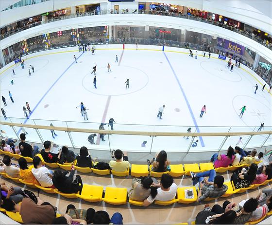 Families living at Le Quest can have a fun time ice skating at The Rink at Jcube.